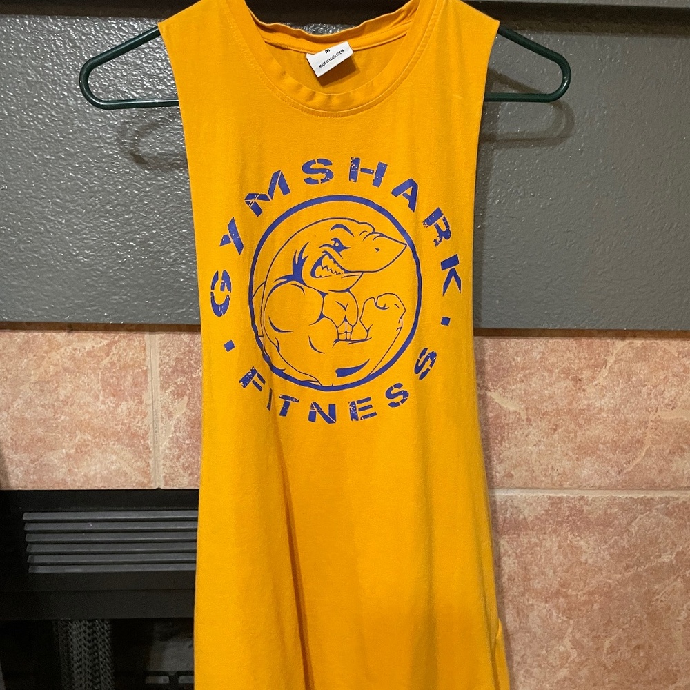 Gymshark drop arm tank men medium rare color